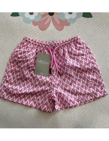 La Ormiga Boxer niño flores rosas