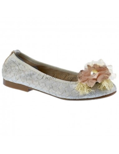Guxs Bailarina Ceremonia con flores