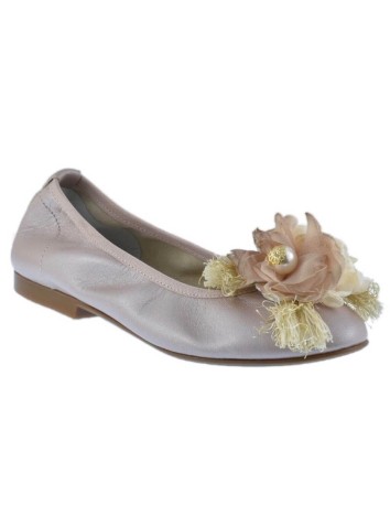 Guxs Bailarina Ceremonia con flores rosa