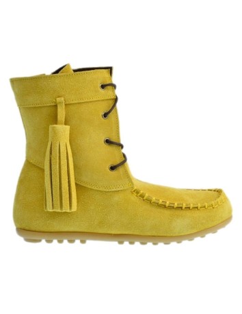Bota Mohicana de Piel con Borla Lateral en color Mostaza