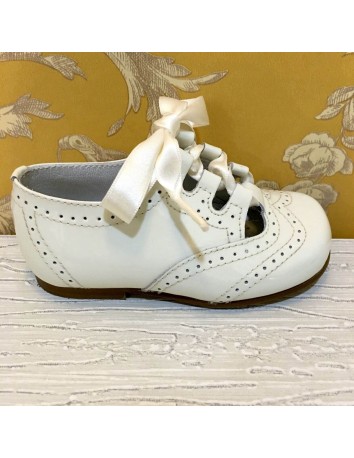 Guxs Zapato Inglés, Piel Charol color Beig 2