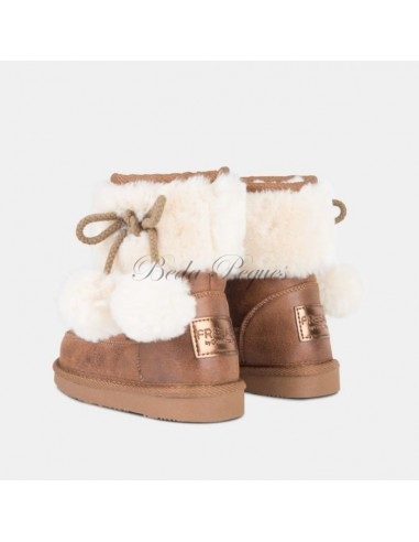 Bota Australiana de Niña Pompones Cuero