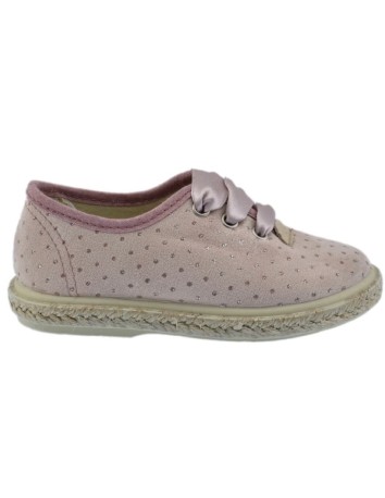 Zapato casual decorado con topitos en color rosa palo y... 2