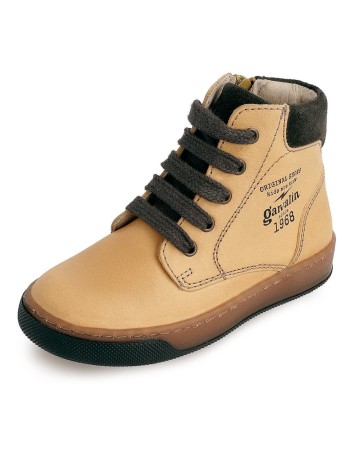 Bota en piel para niño de Garvalin en color melocotón