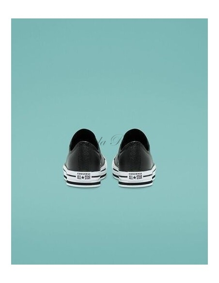Converse Deportiva Chuck Taylor piel negra plataforma