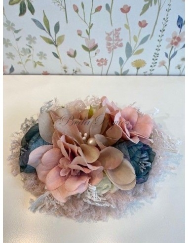 Prendido Comunión Rosa, azulado y beige.