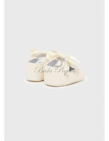 Mayoral newborn merceditas lazada color nacar