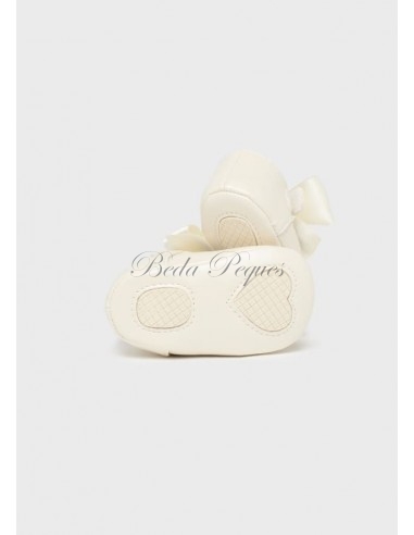 Mayoral newborn merceditas lazada color nacar