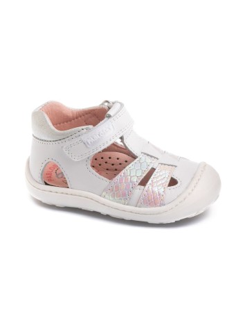 Pablosky sandalia niña color blanco colección verano 2023
