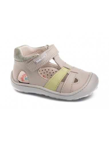 Pablosky sandalia color beig colección verano 2023