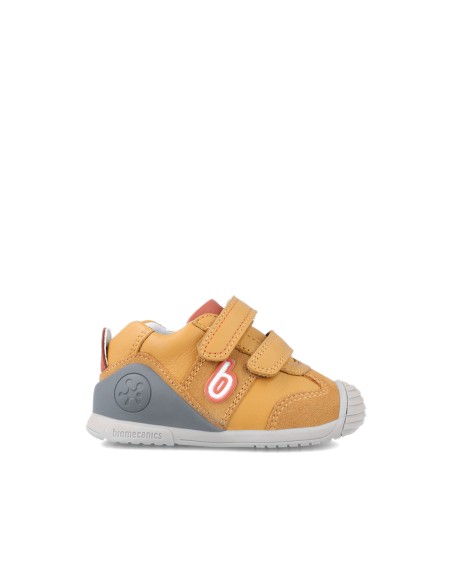 Biomecanics zapato casual cierre autoadhesivo color Mostaza