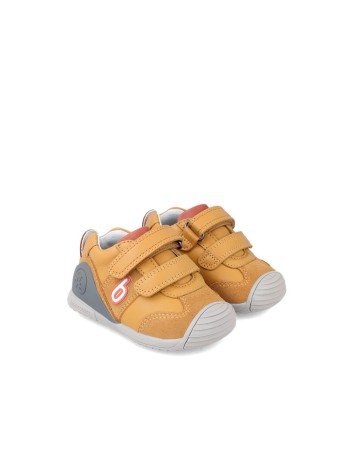 Biomecanics zapato casual cierre autoadhesivo color Mostaza