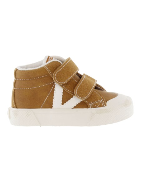 Victoria deportiva casual piel color cuero