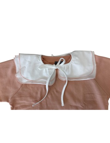 Mon Petit Bonbon Cuello blanco con repulgo Rosa Empolvado