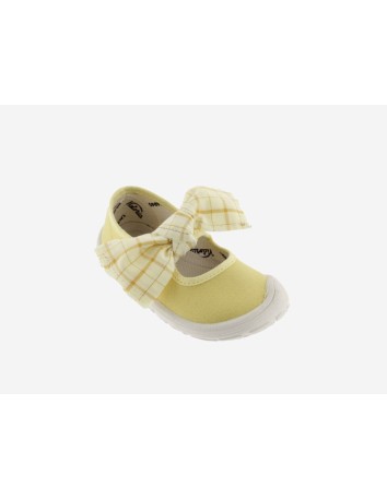 Victoria Modelo Bosco Barefoot Merceditas Amarillo