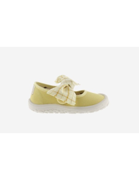 Victoria Modelo Bosco Barefoot Merceditas Amarillo