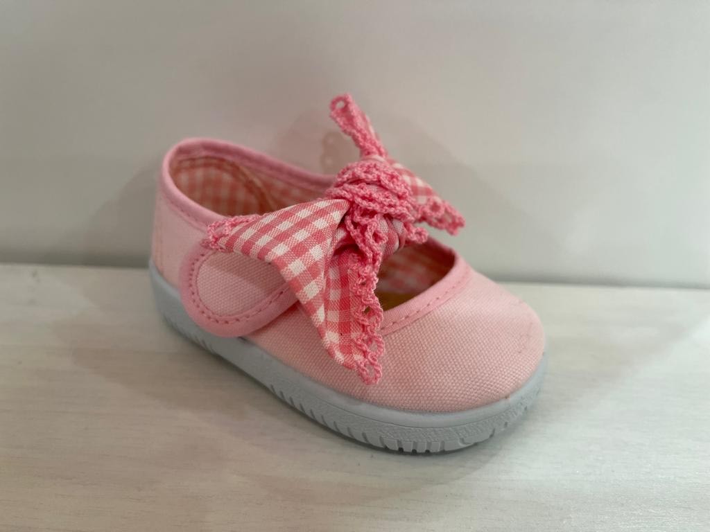 742857