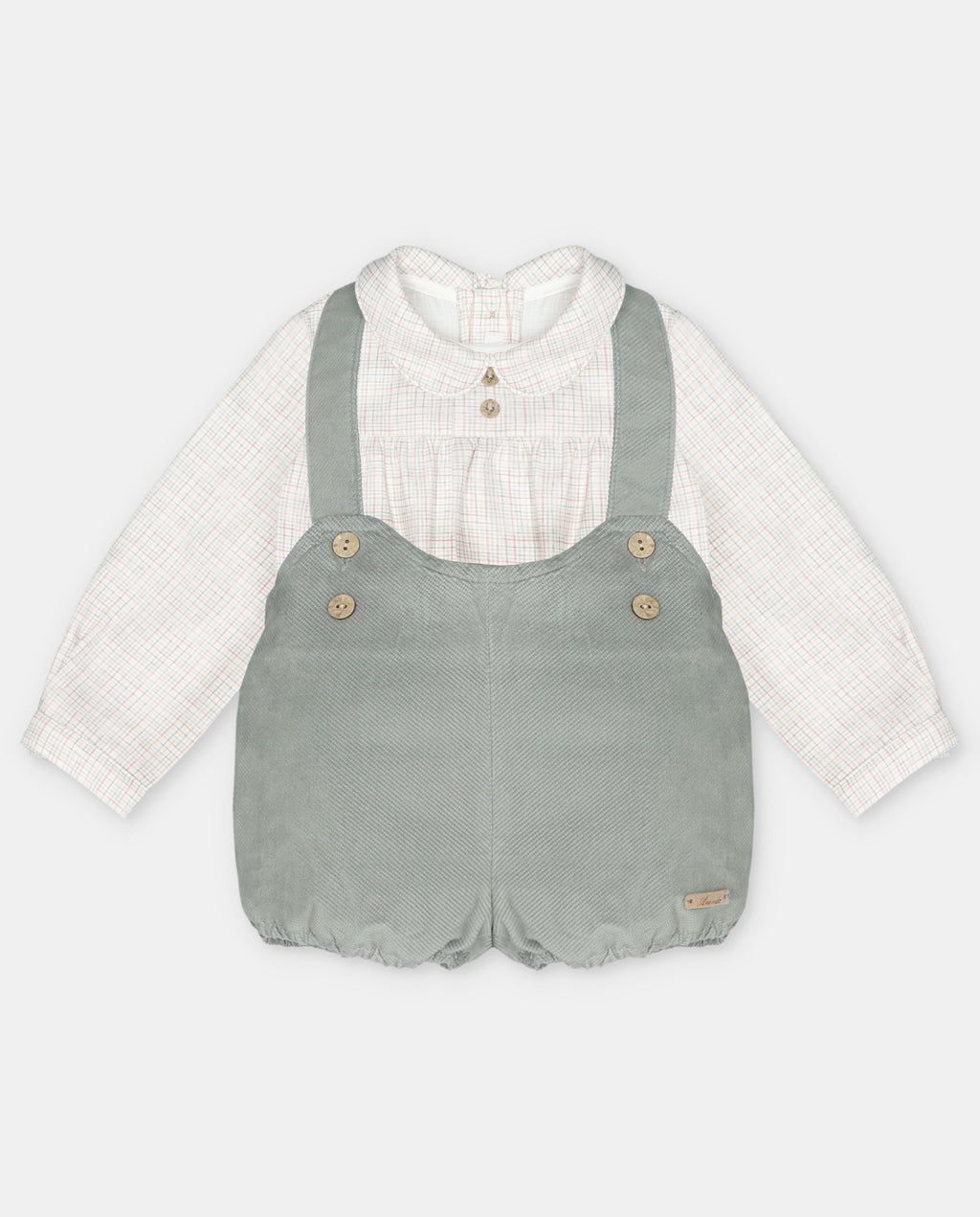 Martín Aranda Peto + Camisa Beige y Verde
