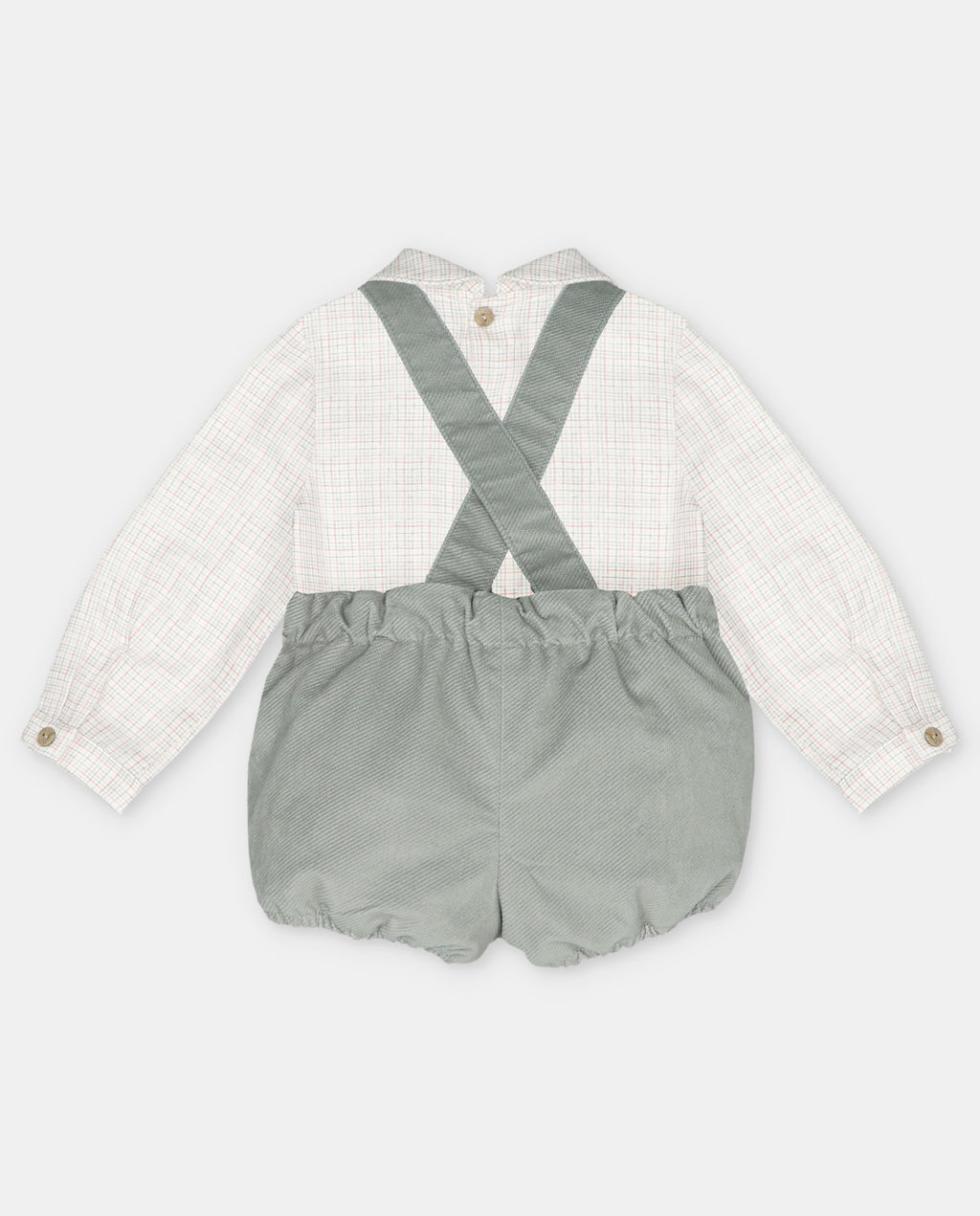 Martín Aranda Peto + Camisa Beige y Verde